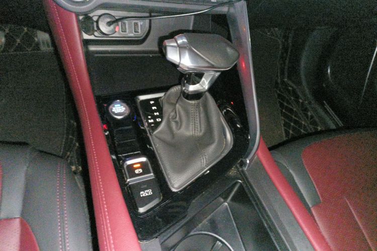 东风风神AX7 2021款 PRO 1.6T 自动智能版中控内饰18