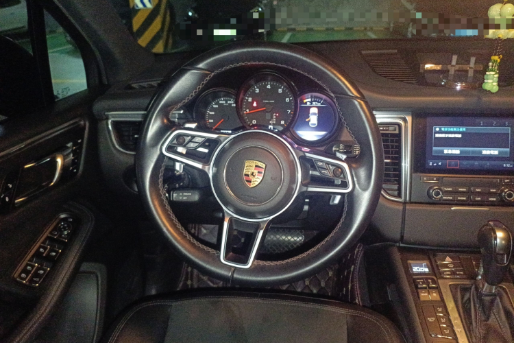 保时捷 2017款  Macan 2.0T中控内饰13