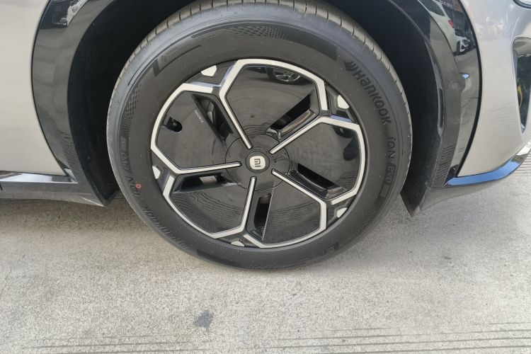 小米汽车 小米YU7 2025款 超长续航后驱版车身外观10