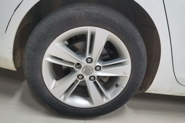 别克 君威 2017款 20T 精英型车身外观6006