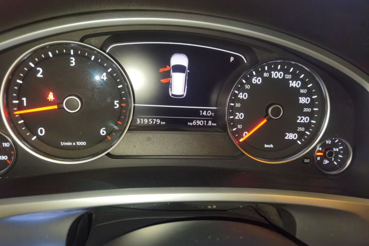 大众 途锐 2015款 3.0TDI 柴油标配型中控内饰15