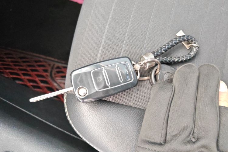 大众 途观 2017款 300TSI 自动两驱丝绸之路风尚版中控内饰11