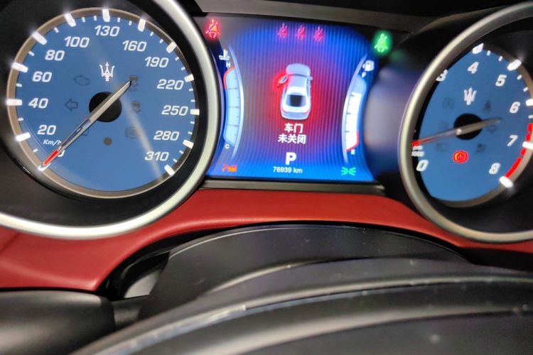 玛莎拉蒂 Ghibli 2014款 3.0T S中控内饰15