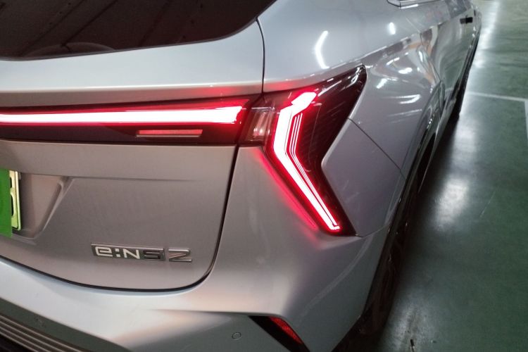 本田 猎光e:NS2 2024款 锐光版车身外观9