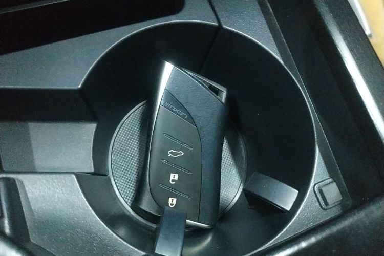 雷克萨斯ES 2020款 300h 卓越版中控内饰7001