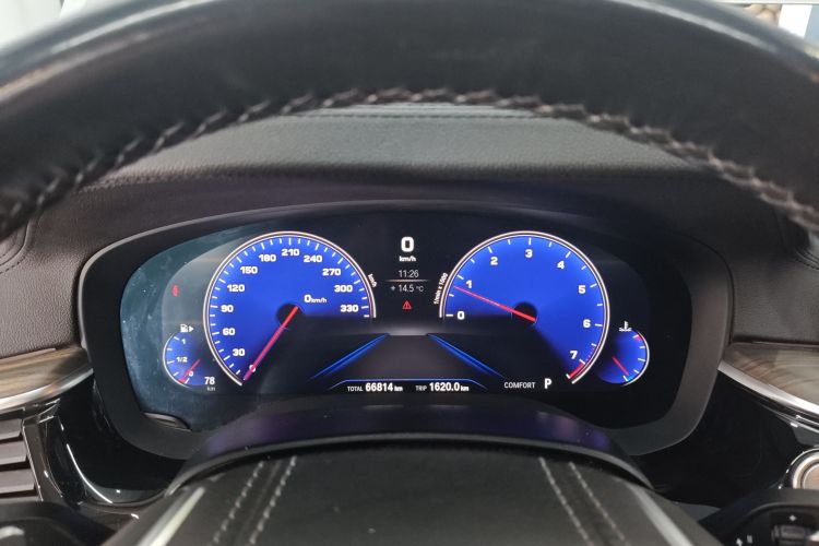 宝马5系 2019款 530Li 领先型 豪华套装中控内饰14