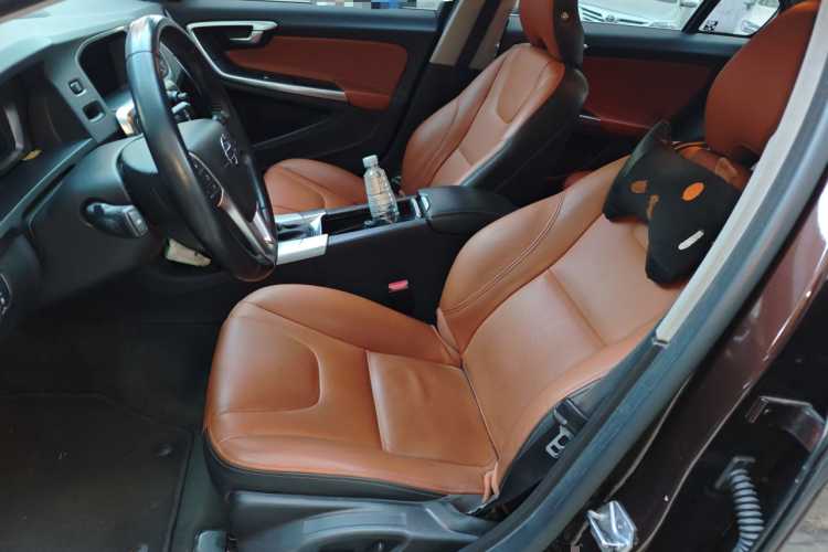 沃尔沃S60 2017款 S60L T3 智行版局部细节19