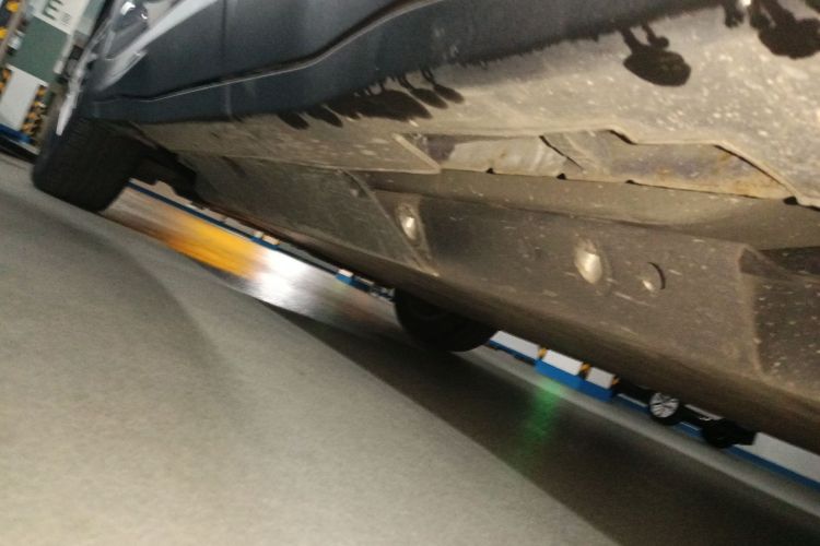 哪吒汽车 哪吒U 2021款 Pro 500 登月版局部细节9002