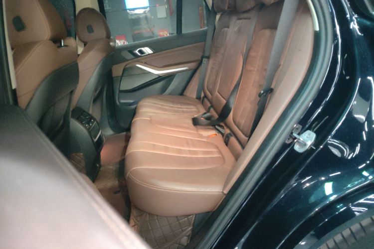 宝马X5(进口) 2021款 xDrive40i M运动套装中控内饰21