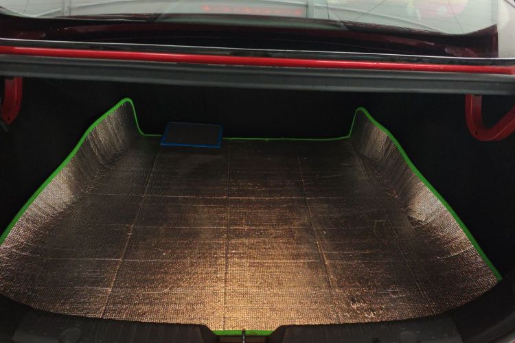 长安 逸动 2018款 高能版 1.6L GDI 自动争锋型 国V局部细节23