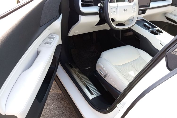 小鹏G6 2023款 580 长续航 Pro中控内饰20