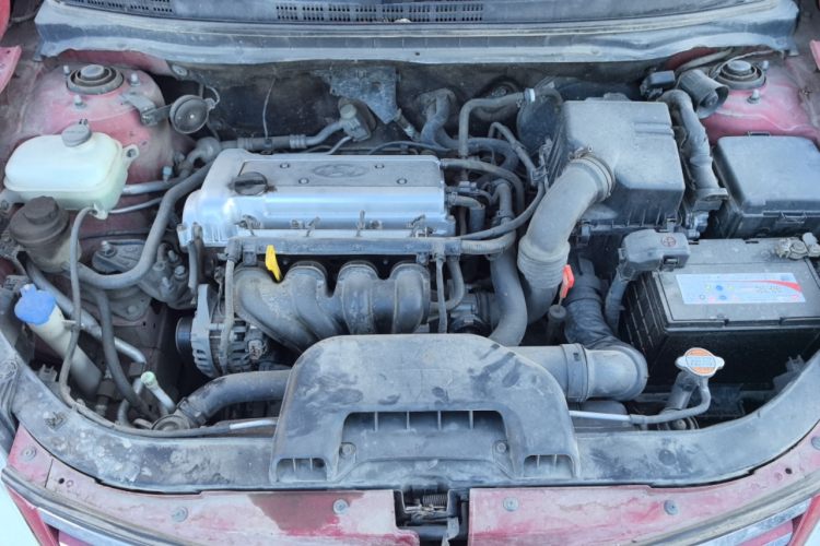 现代 悦动 2011款 1.6L 自动豪华型局部细节24