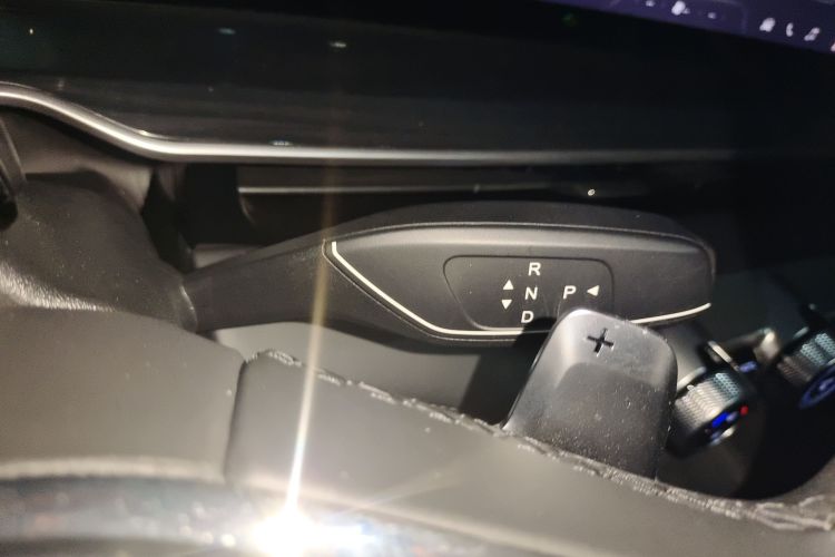 星途瑶光 2023款 400T 两驱优享飞鱼版中控内饰18