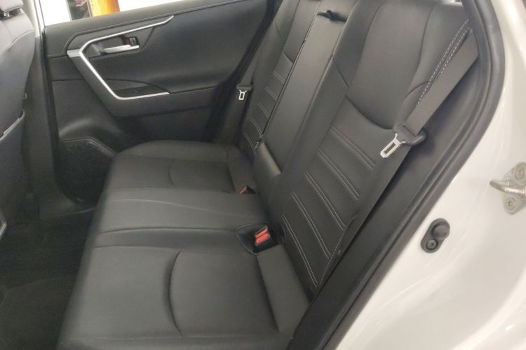 丰田 威兰达 2023款 双擎 2.5L E-CVT四驱尊贵版中控内饰21