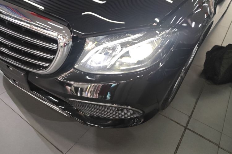 奔驰E级 2020款 改款 E 300 L 运动时尚型局部细节36