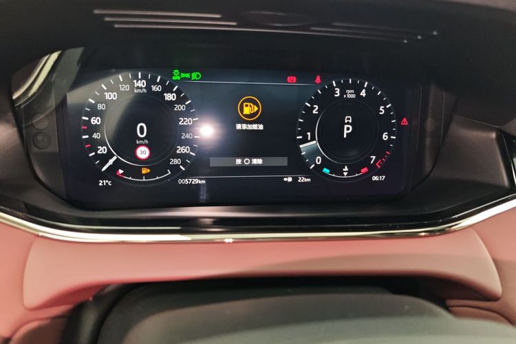 路虎 揽胜极光 2022款 极光L 249PS R-Dynamic 豪华版中控内饰14