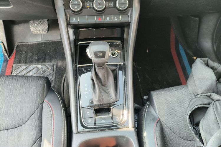 斯柯达 柯迪亚克GT 2019款 TSI330 两驱舒适版 国VI中控内饰18