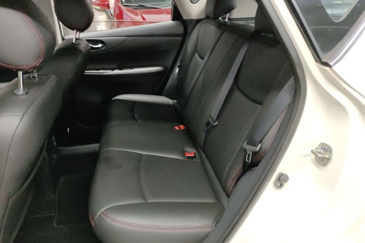 日产 骐达TIIDA 2021款 1.6L CVT酷动版中控内饰21