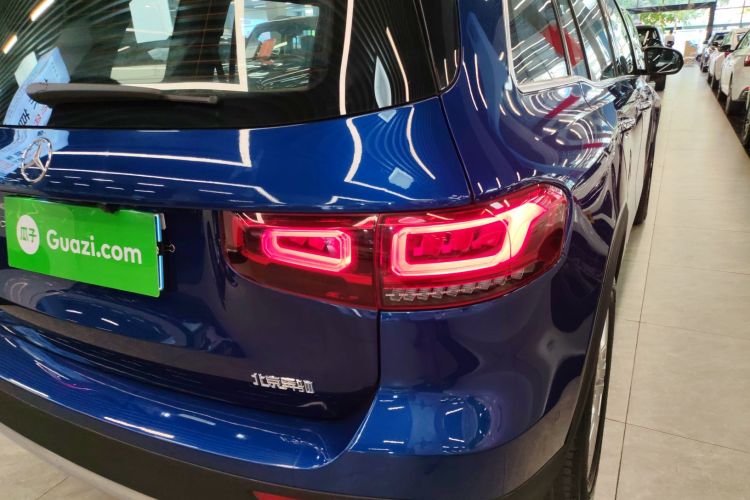 奔驰GLB 2021款 GLB 200 动感型车身外观6006