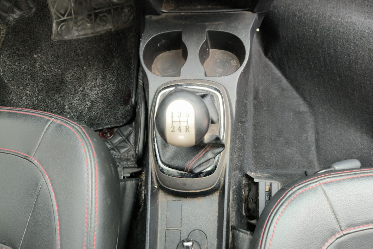 长城M4 2012款 1.5L 手动豪华型局部细节18