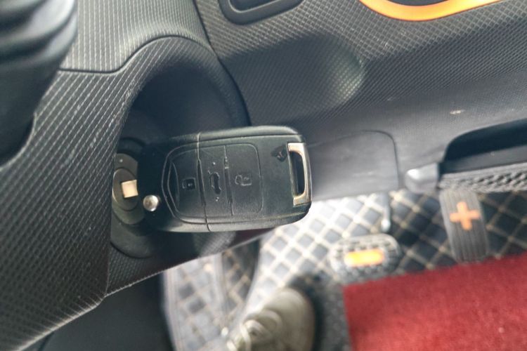 五菱汽车 宏光MINIEV 2020款 自在款 磷酸铁锂中控内饰11