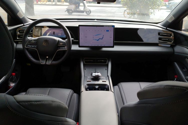 比亚迪 秦L 2024款 DM-i 120KM超越型中控内饰12