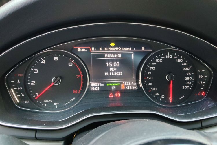 奥迪A4L 2018款 30周年年型 40 TFSI 进取型中控内饰14