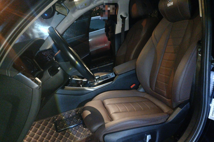 宝马3系 2021款 改款 320Li M运动套装中控内饰19