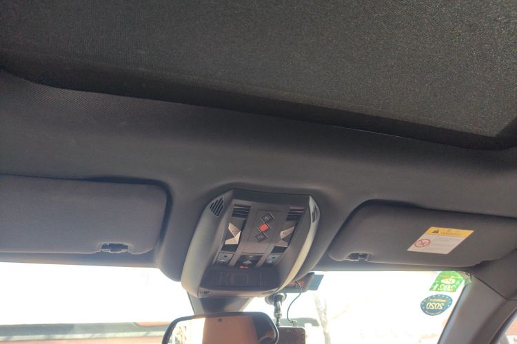 DS 7 2018款 45THP 里沃利先锋版局部细节22