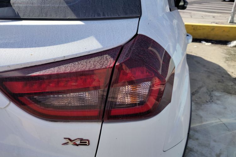 吉利汽车 远景X3 2020款 1.5L CVT尊贵型车身外观6006