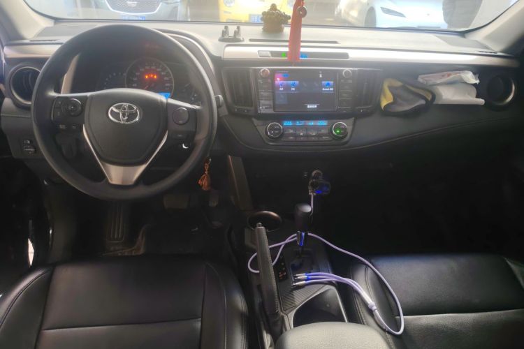 丰田 RAV4荣放 2015款 2.0L CVT两驱风尚版中控内饰12