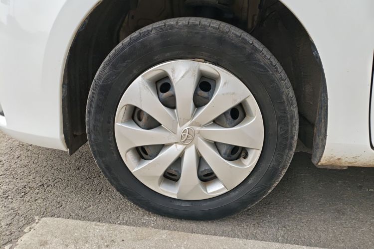 丰田 YARiS L 致炫 2016款 改款 1.3E 手动魅动版车身外观6007