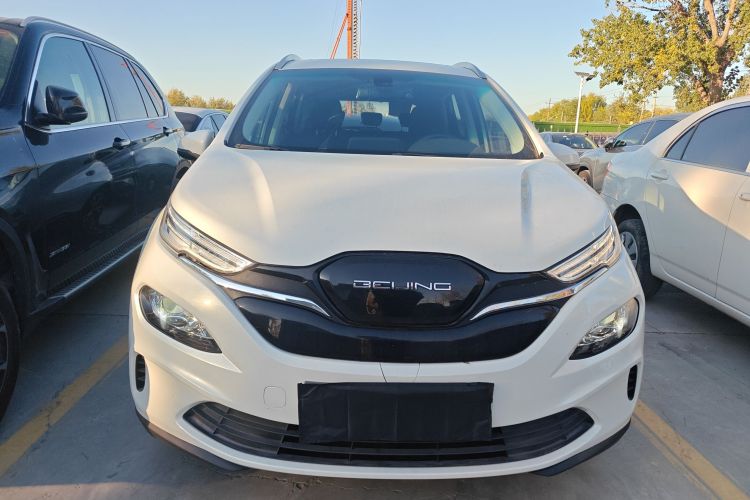 北京汽车 北京EX3 2019款 R600 劲尚版车身外观6001