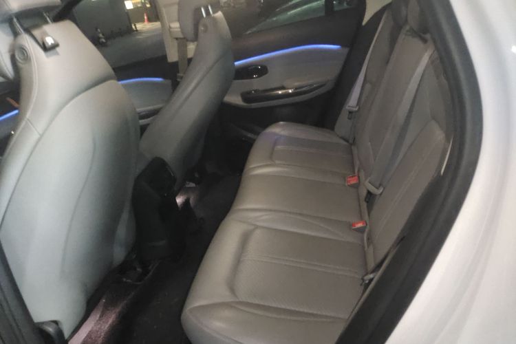 蔚来ES6 2020款 420KM 运动版中控内饰7004