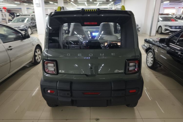 吉利银河 2025款 210km 熊猫骑士车身外观6004