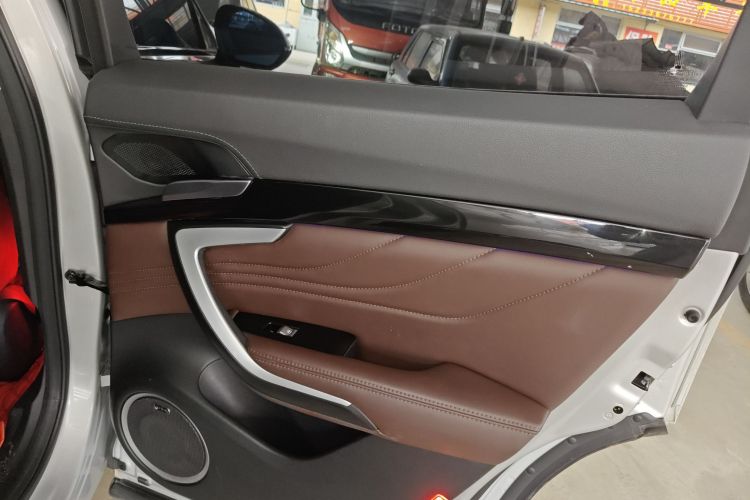 魏牌 VV7 2017款 2.0T 旗舰型中控内饰7006