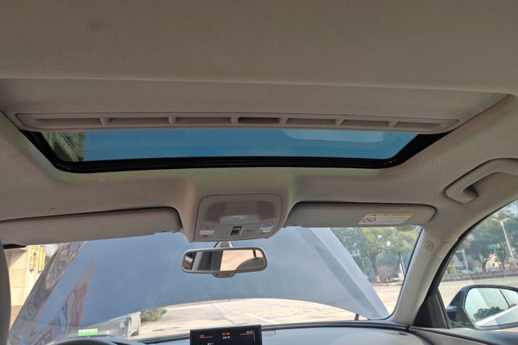 奥迪A6L 2015款 TFSI 百万纪念智领型中控内饰22