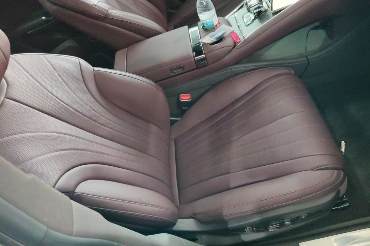 腾势Z9GT 2024款 1100四驱Ultra版局部细节41