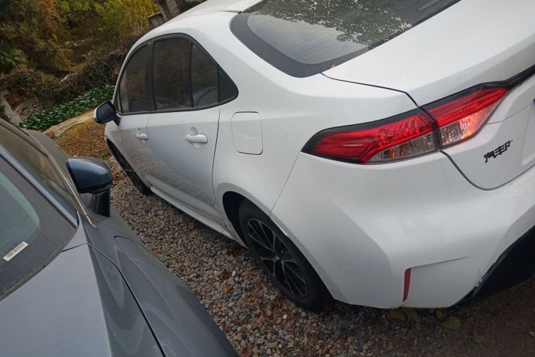 丰田 雷凌 2023款 TNGA 1.5L CVT进取版车身外观4