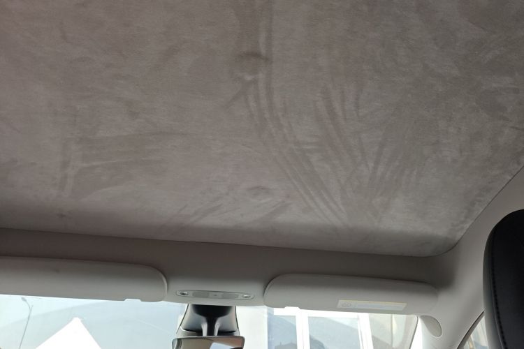 特斯拉 Model Y 2021款 标准续航后驱版中控内饰22