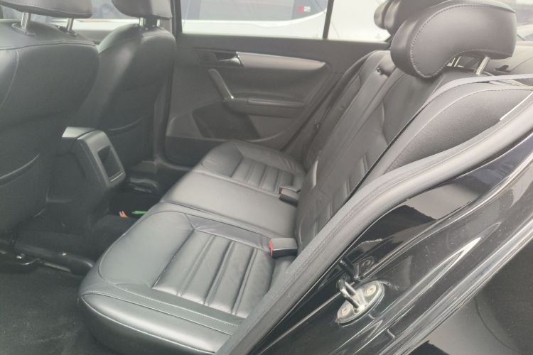 大众 朗逸 2013款 改款 1.4TSI 手动豪华版中控内饰21