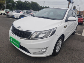 起亚K2 2012款 三厢 1.4L MT GLS纪念版