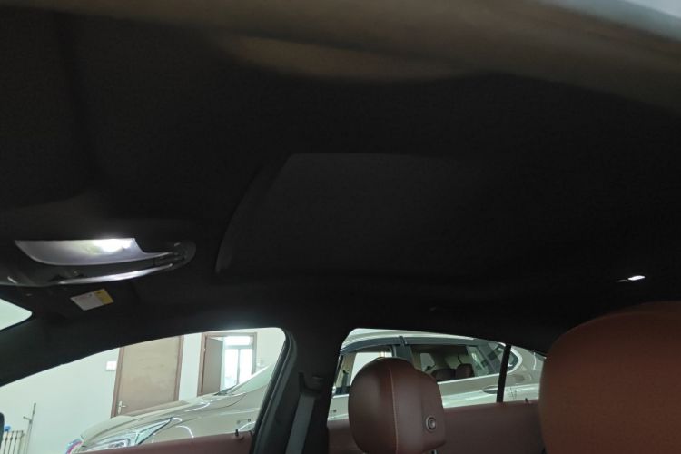 别克 君越 2014款 2.0T SIDI 精英技术型中控内饰22