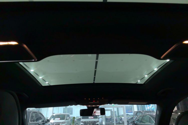 奔驰GLC 2021款 GLC 260 L 4MATIC 豪华型中控内饰22