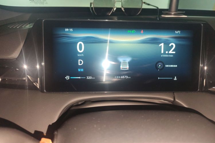 长安UNI-V 2025款 第三代 2.0T 劲速型中控内饰15
