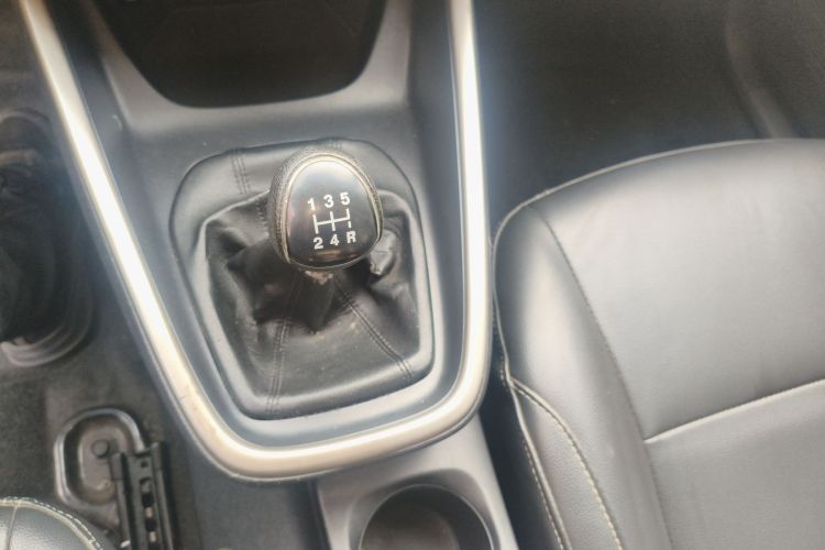 福特 福睿斯 2015款 1.5L 手动舒适型中控内饰18