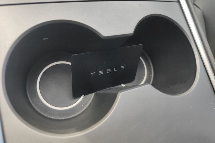 特斯拉 Model 3 2021款 标准续航后驱升级版中控内饰7001