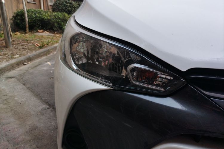 丰田 YARiS L 致炫 2017款 1.5E CVT劲速升级版车身外观8