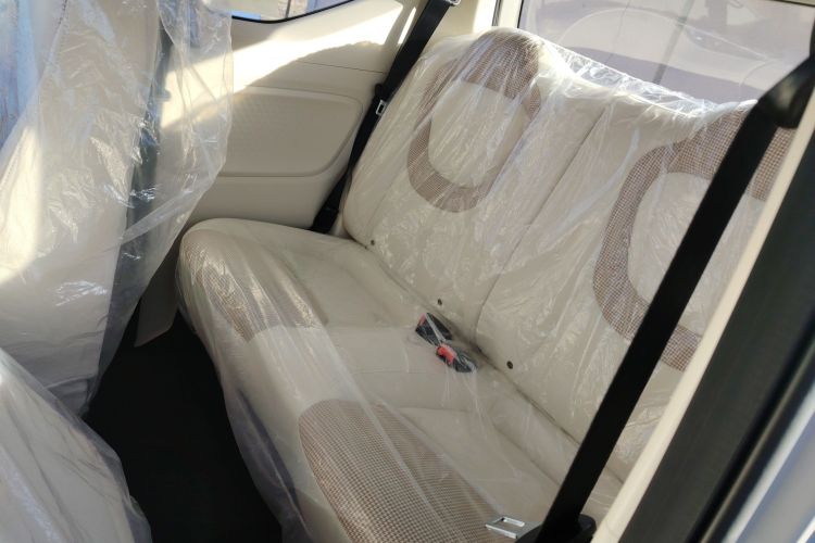 五菱汽车 宏光MINIEV 2024款 第三代 215km 青春版中控内饰21