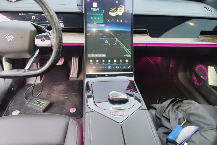 哪吒汽车 哪吒S 2024款 改款 增程 1060 Lite版中控内饰16